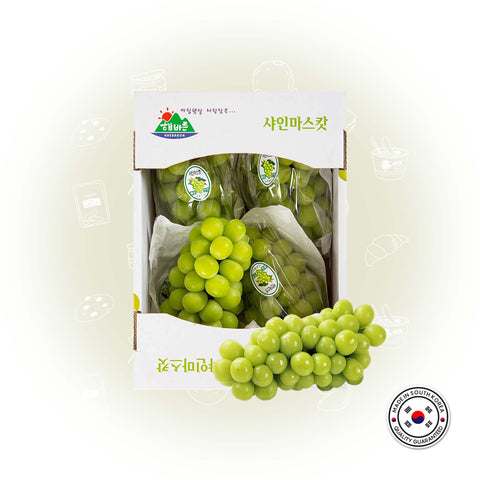 Shine Muscat Premium Grapes (2kg) / 한국 직송 샤인머스켓 2박스(2-3송이) 2kg